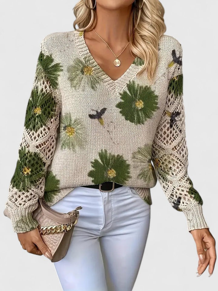 Amelia | Lekki sweter z kwiatowym akcentem