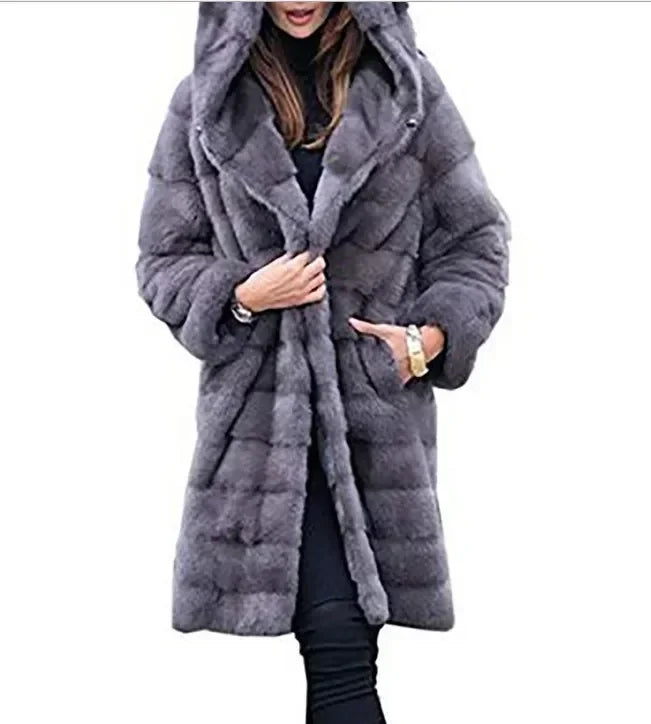 Karolina | Luksusowy płaszcz z miękkiego sztucznego futra