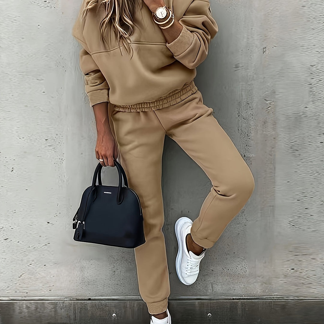 Klaudia | Dwuczęściowy komplet z bluzą i spodniami